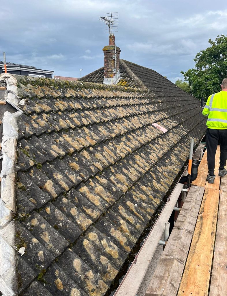 Emergency ROofer